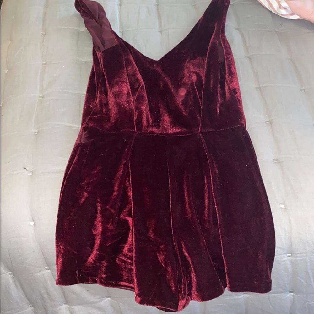 Velvet romper - Picture 2 of 4